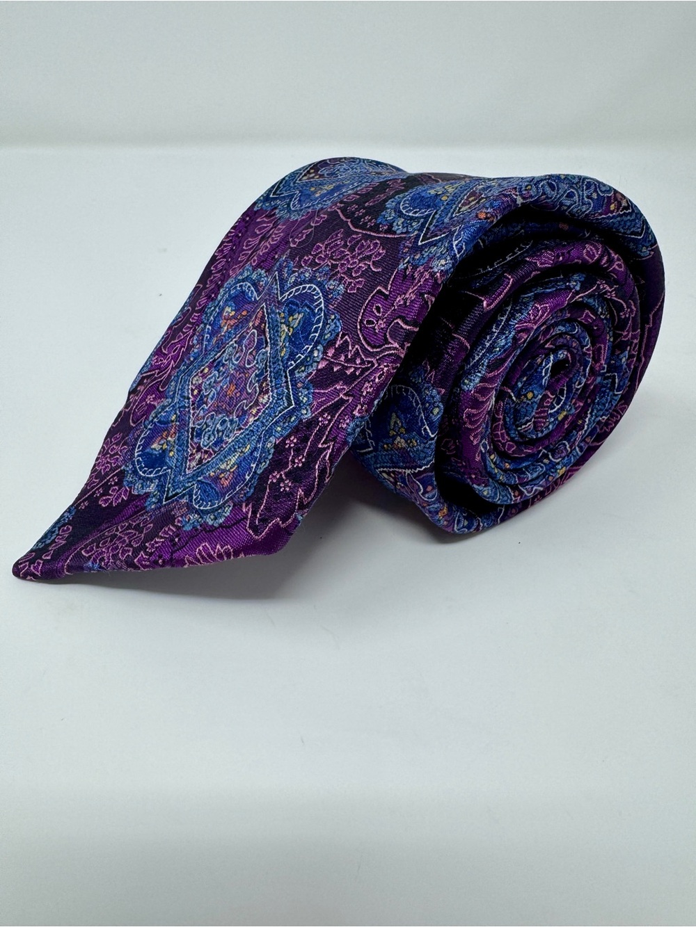 Robert Talbott Seven Fold #1/40 Purple Paisley XL Silk Tie